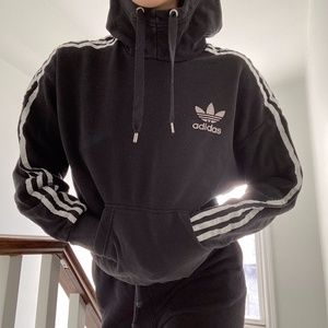 Adidas Hoodie w Striped Sleeves